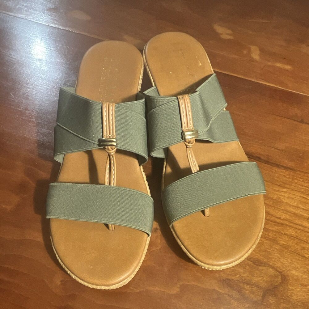 Women's Italian Shoemakers Woven Wedge Green Gold HW Italy Thong Sandal